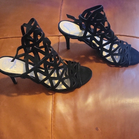 Vince Camuto Strappy Heeled Sandals    Size 8 - Picture 2 of 6